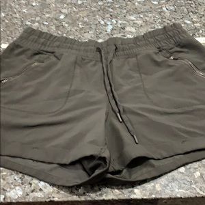 Tangerine black dri shorts